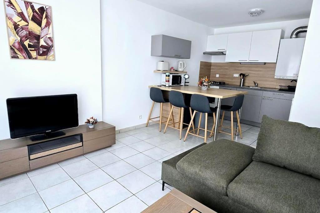 Apartamento Le Jeremy Avec Parking Souterrain Thonon-les-Bains Exterior foto