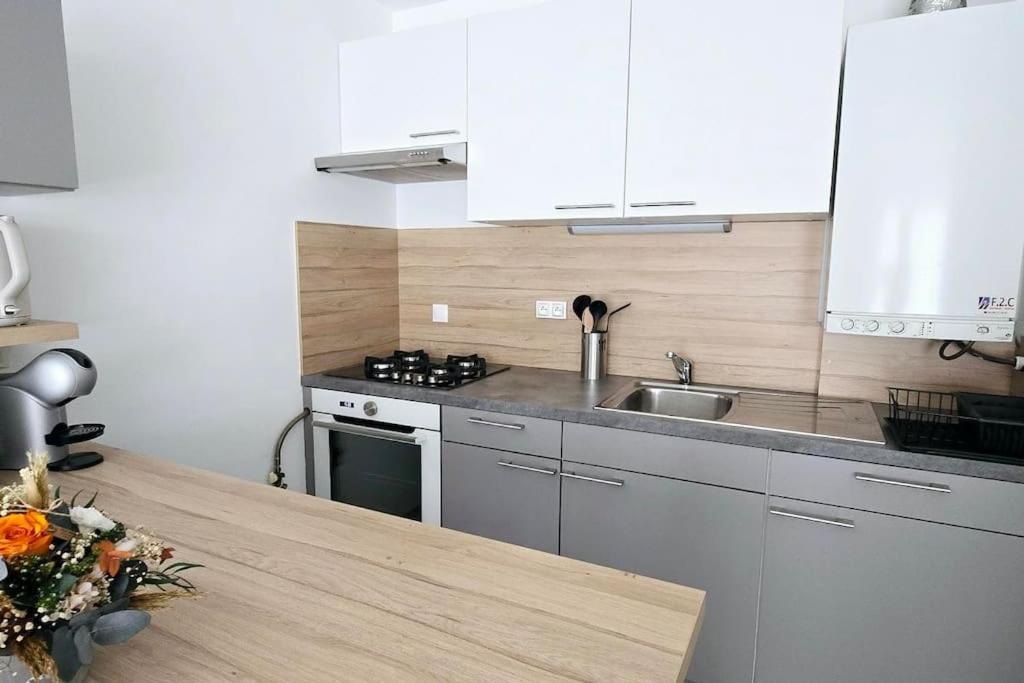 Apartamento Le Jeremy Avec Parking Souterrain Thonon-les-Bains Exterior foto